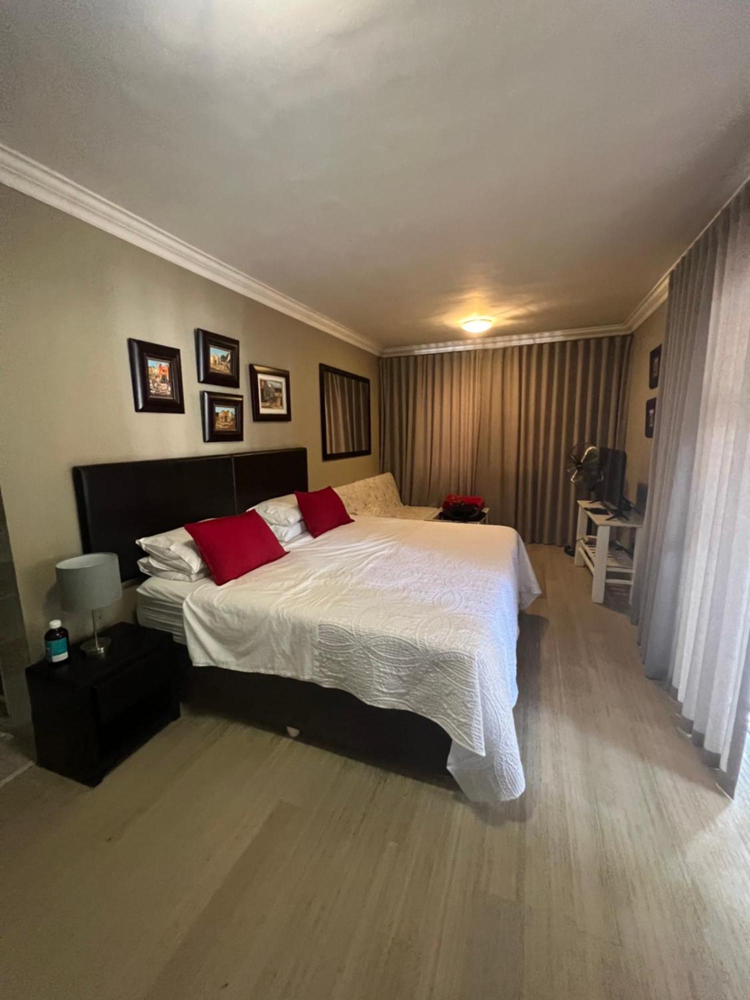 Milas Place Somerset West Exterior foto